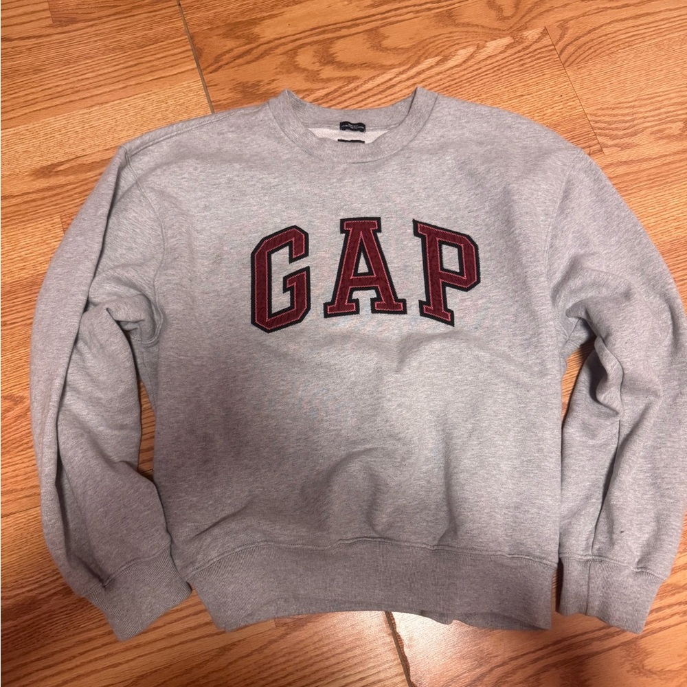GAP Men's Gray Crewneck Sweater with Red Logo